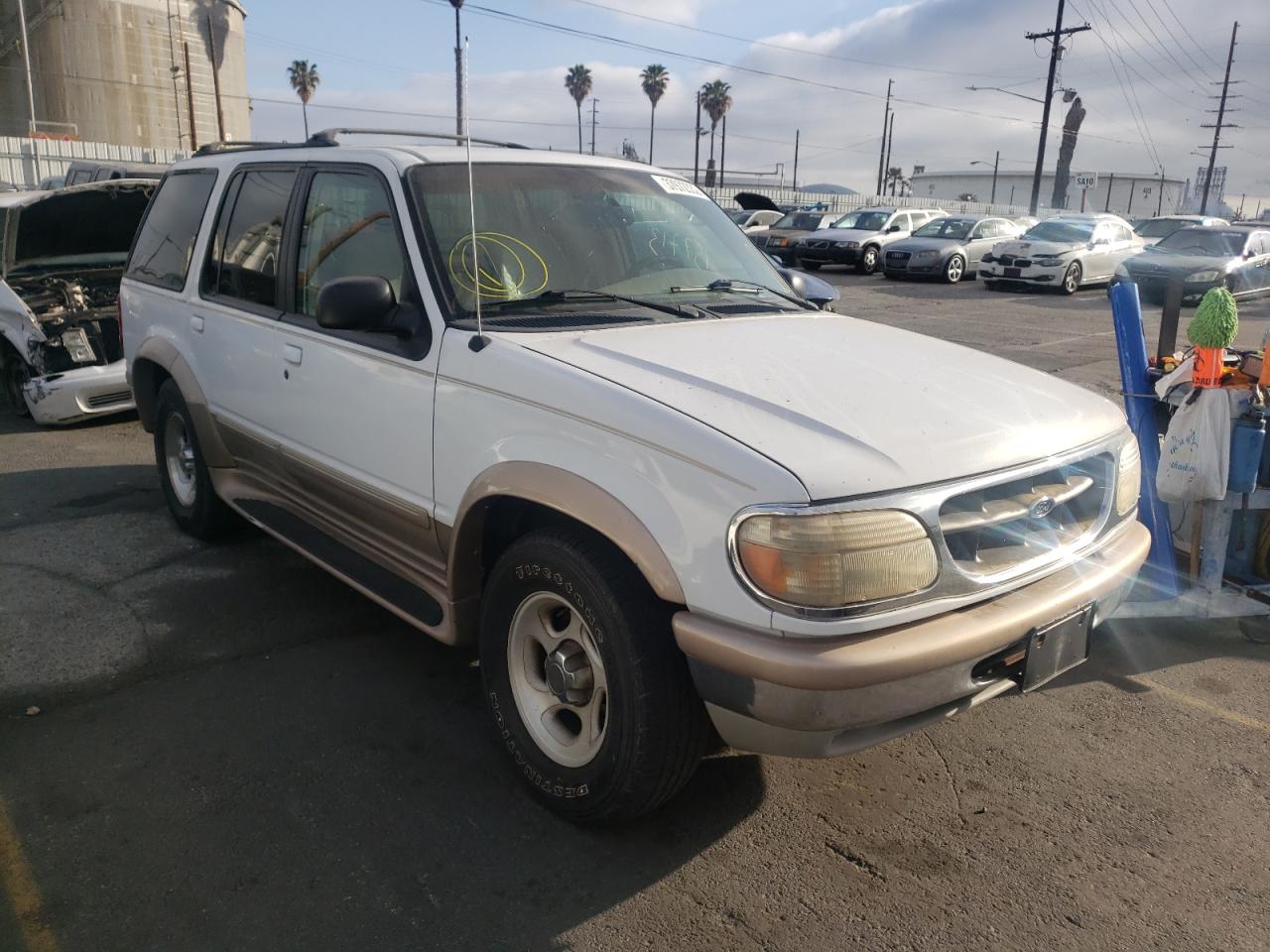 FORD EXPLORER 1998 with VIN 1FMZU34E7WZC23722 - Photo from auction
