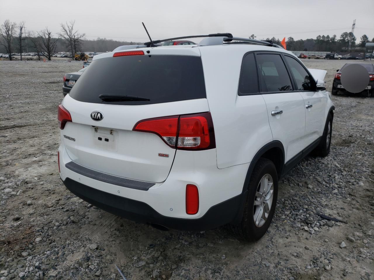 Photo 4 from auction – 2014 KIA SORENTO LX with VIN 5XYKT3A68EG501109