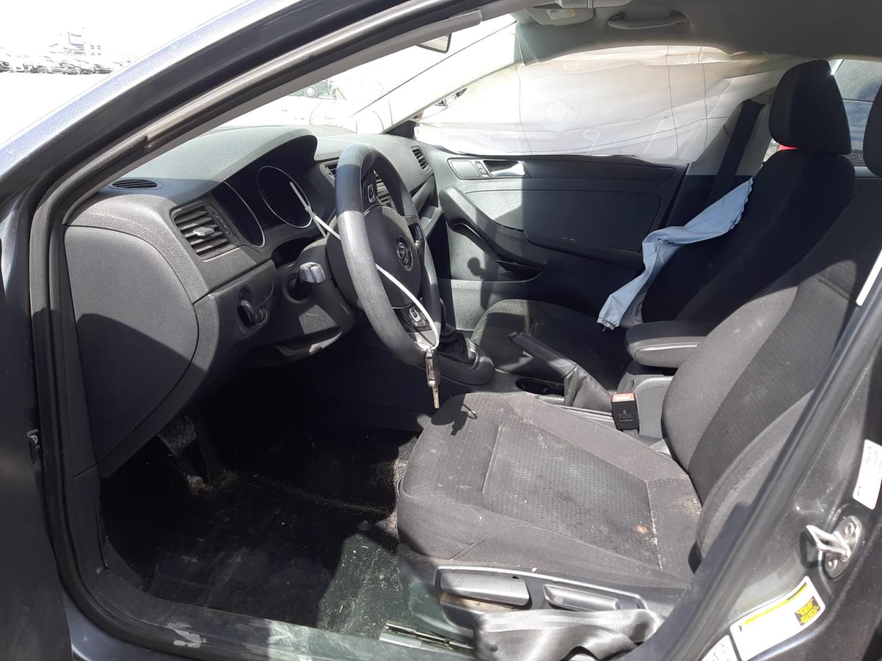 Photo 5 from auction – 2016 VOLKSWAGEN JETTA S with VIN 3VW267AJ9GM356183