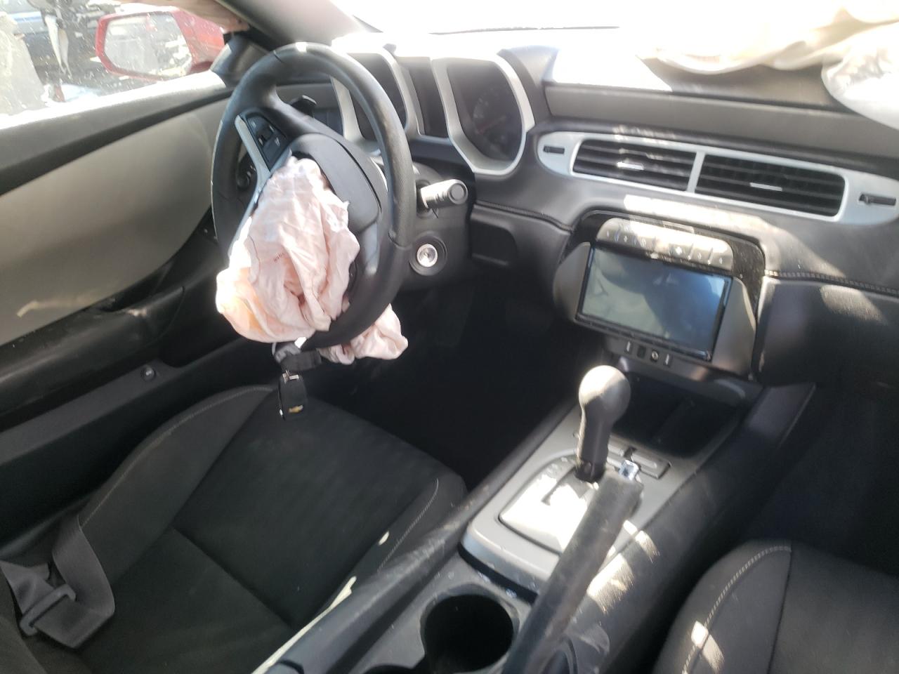 Photo 9 from auction – 2014 CHEVROLET CAMARO LS with VIN 2G1FA1E38E9306370