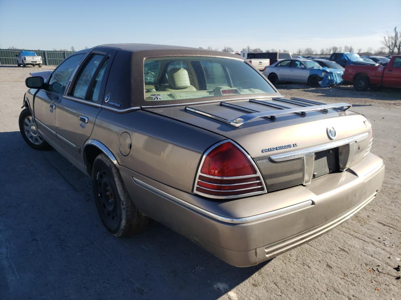 Photo 3 from auction – 2006 MERCURY GRAND MARQ with VIN 2MEFM75V26X615735