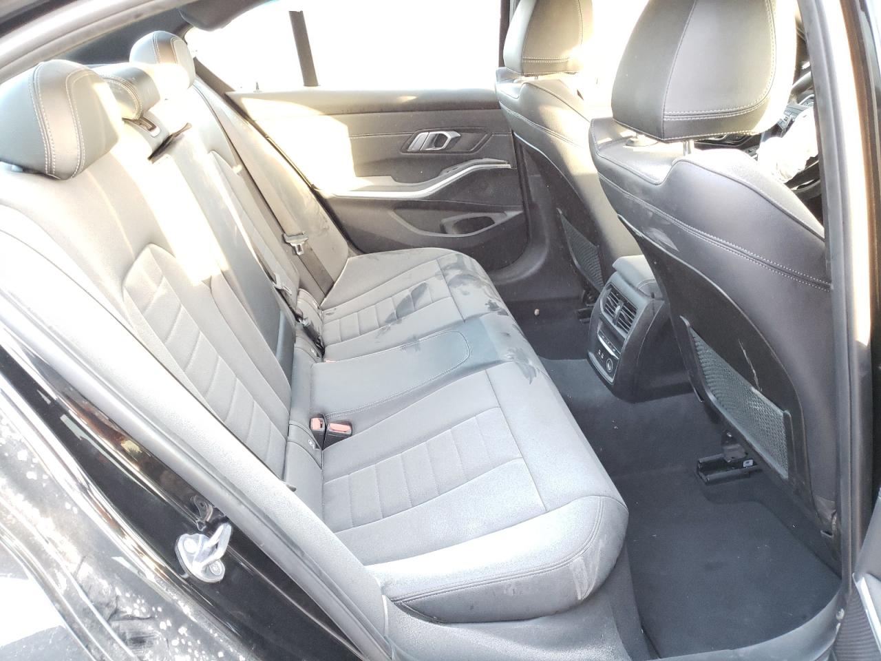 Photo 6 from auction – 2019 BMW 330I with VIN 3MW5R1J52K8A04147