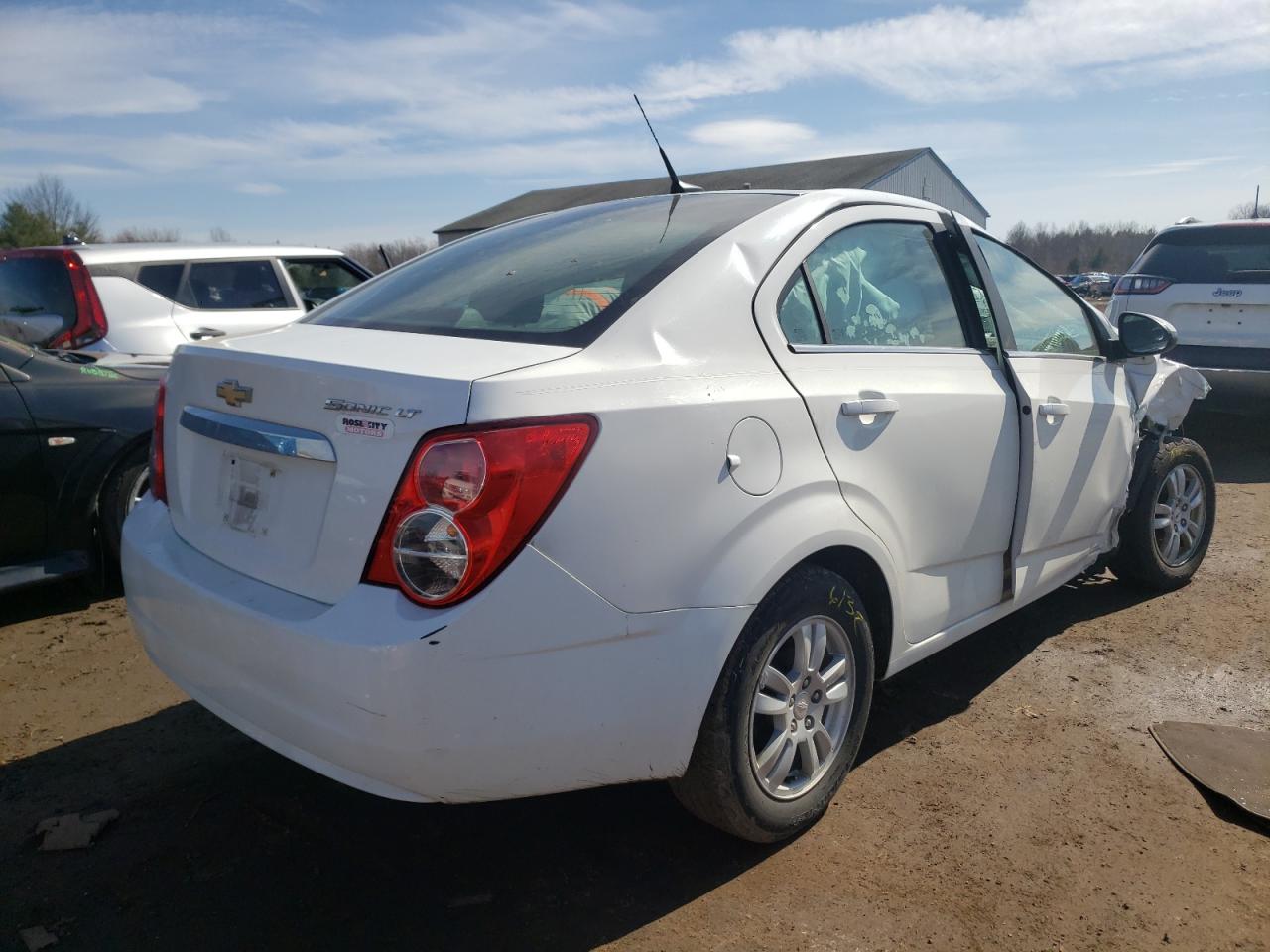 Photo 4 from auction – 2014 CHEVROLET SONIC with VIN 1G1JC5SH9E4199912