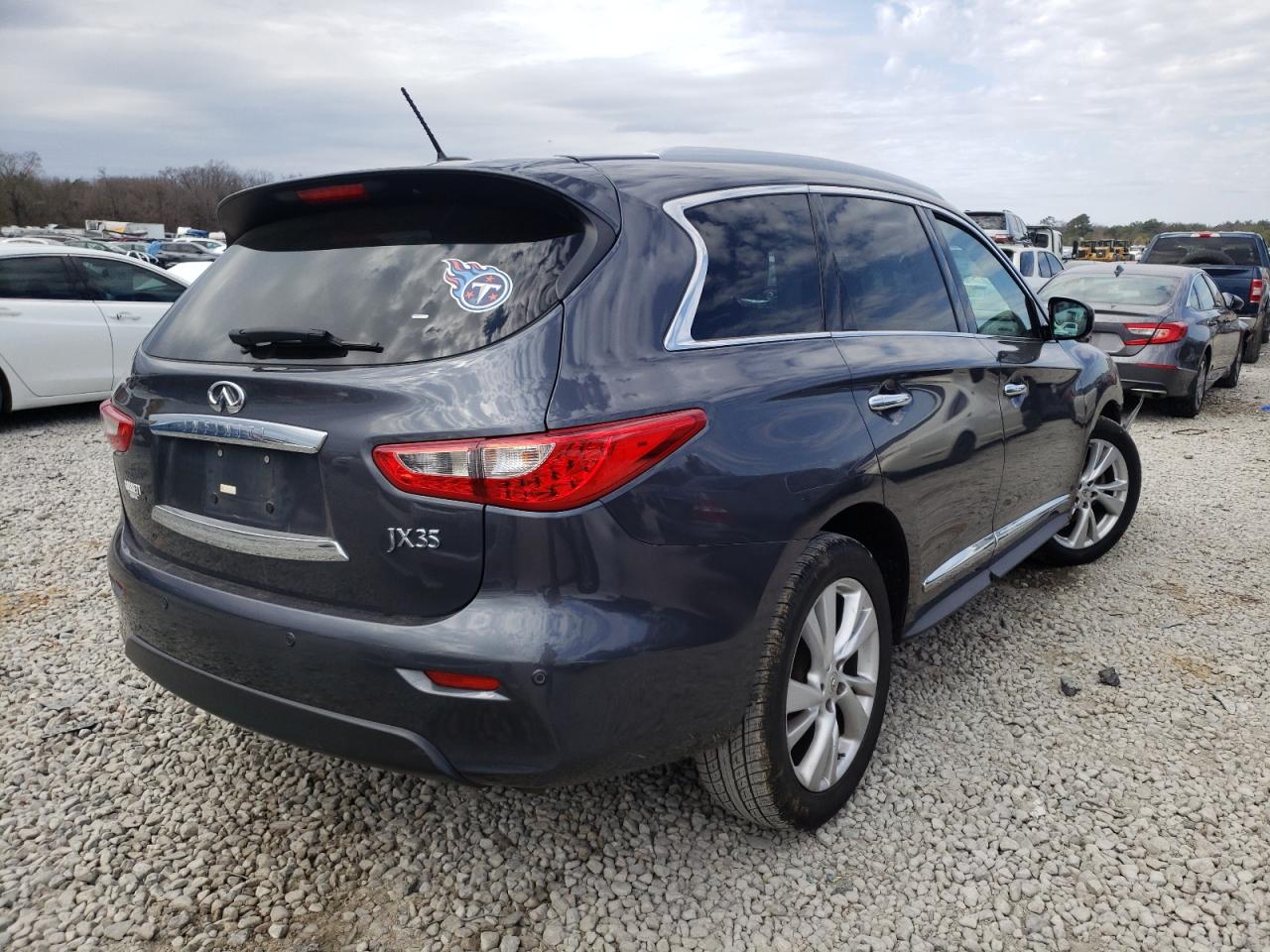 Photo 4 from auction – 2013 INFINITI JX35 with VIN 5N1AL0MM3DC303752