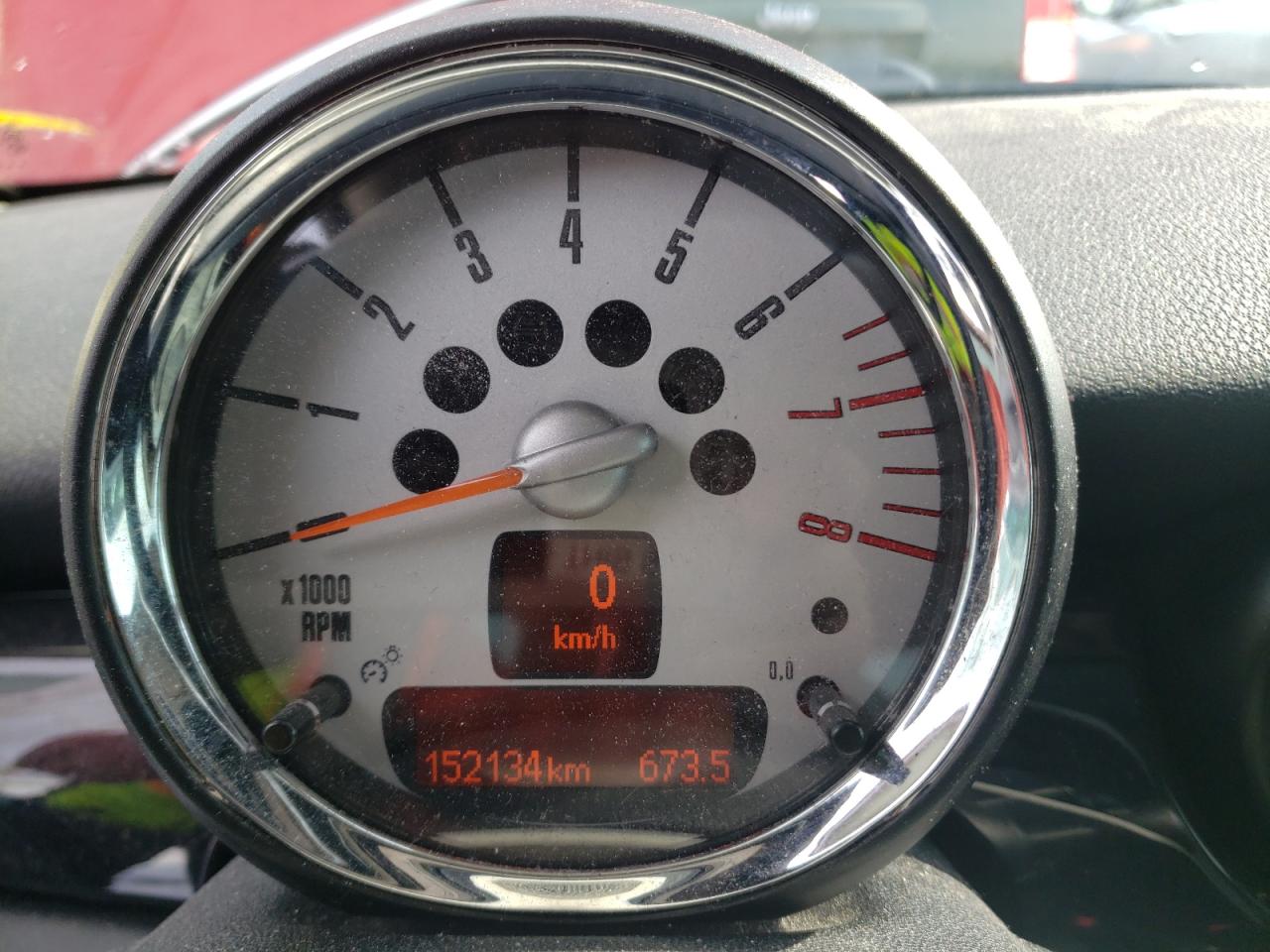 Photo 13 from auction – 2011 MINI COOPER with VIN WMWSU3C56BT094048