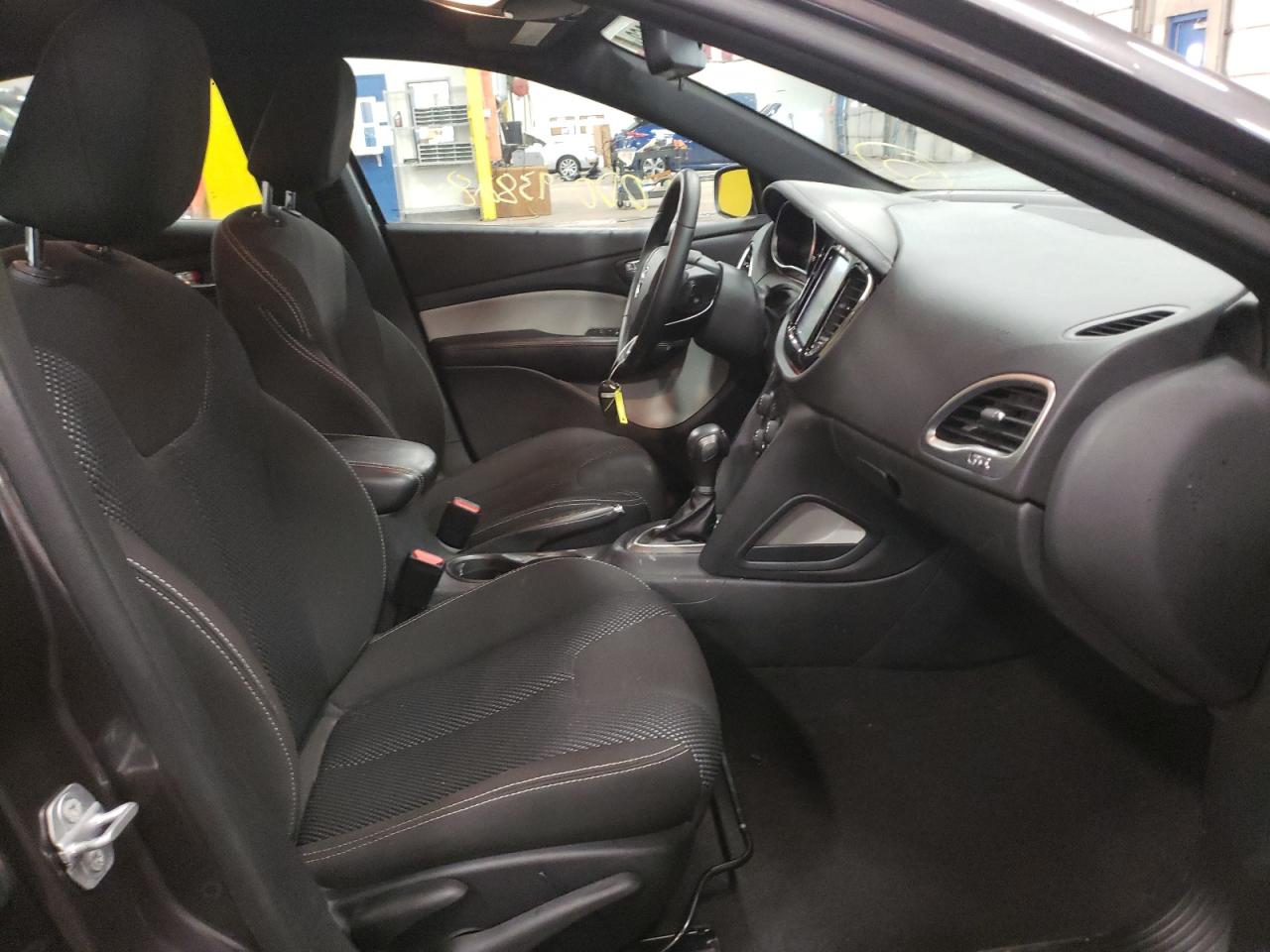 Photo 5 from auction – 2016 DODGE DART SXT with VIN 1C3CDFBB3GD701545