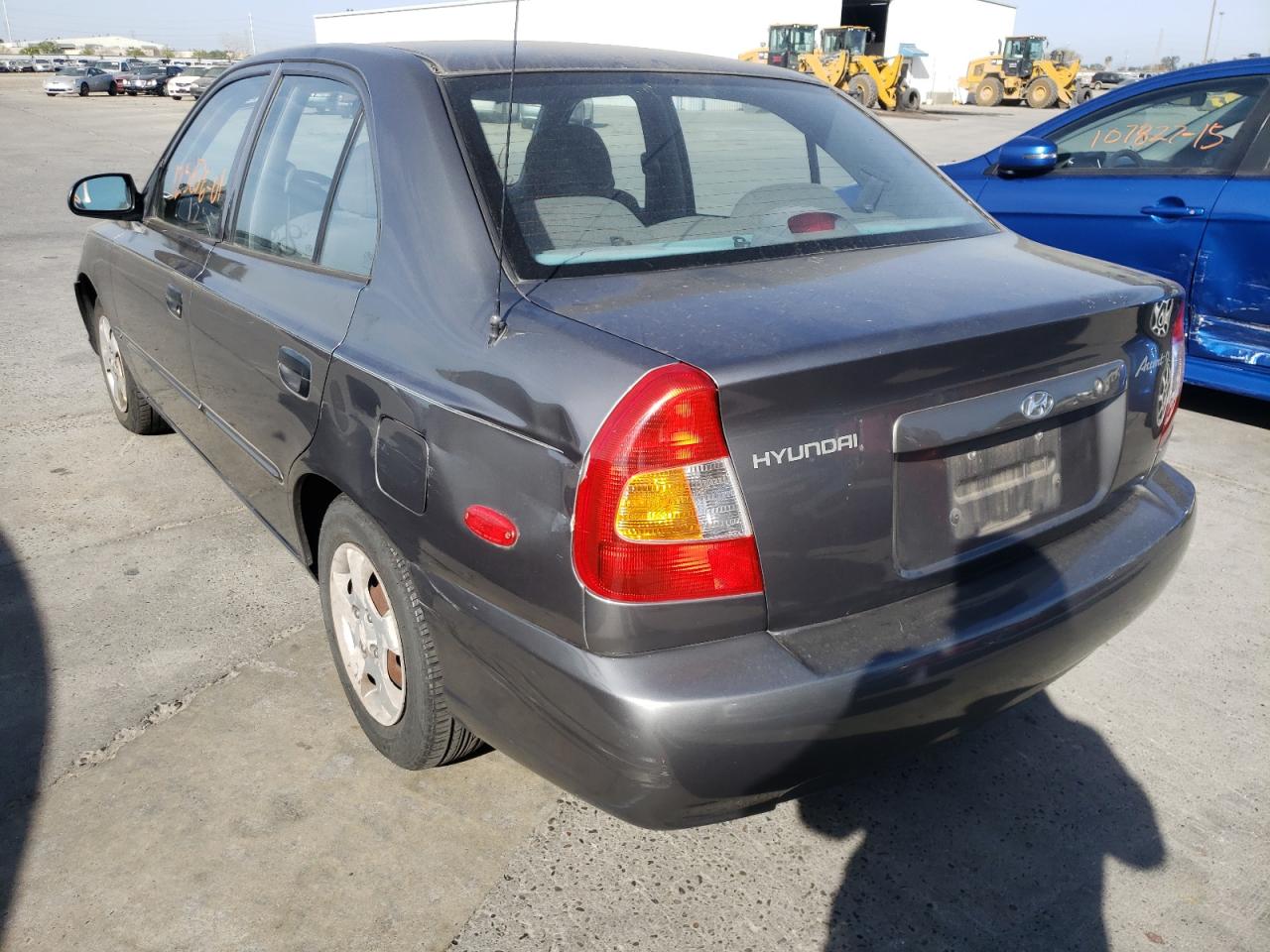Photo 3 from auction – 2001 HYUNDAI ACCENT GL with VIN KMHCG45C11U192456