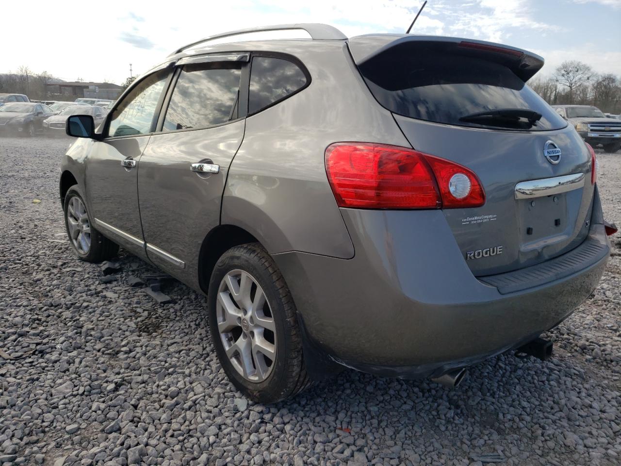 Photo 3 from auction – 2011 NISSAN ROGUE S with VIN JN8AS5MT7BW570100