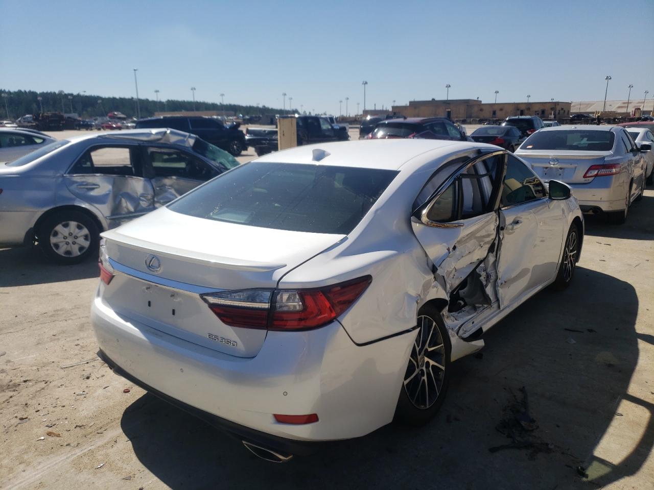 Photo 4 from auction – 2018 LEXUS ES 350 with VIN 58ABK1GG1JU097297