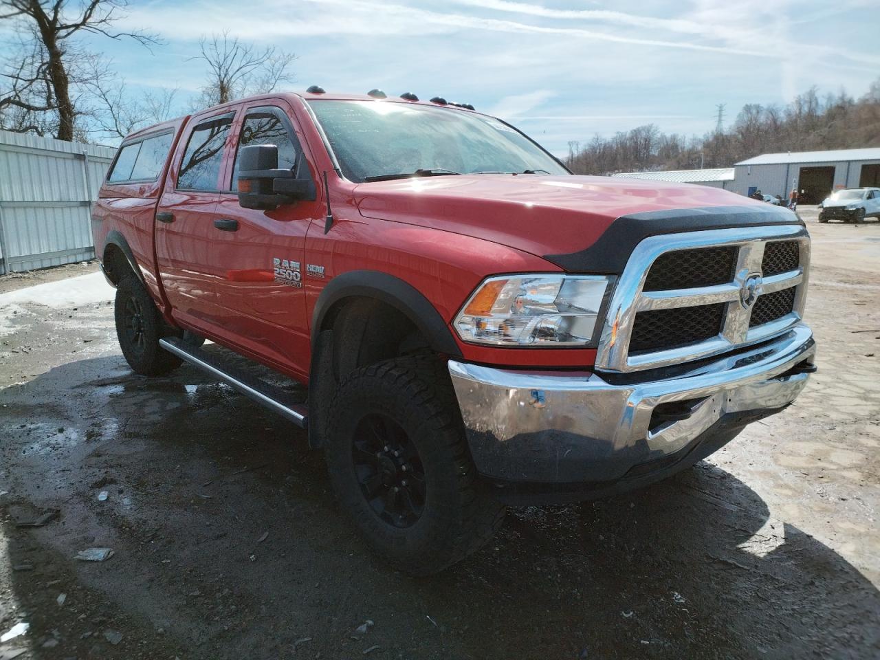 RAM 2500 ST 2018 مع رقم تعريف المركبة 3C6UR5CJ2JG257416 - صورة من المزاد