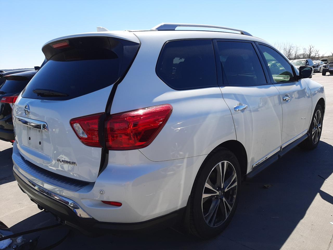 Photo 4 from auction – 2020 NISSAN PATHFINDER with VIN 5N1DR2DN7LC617399
