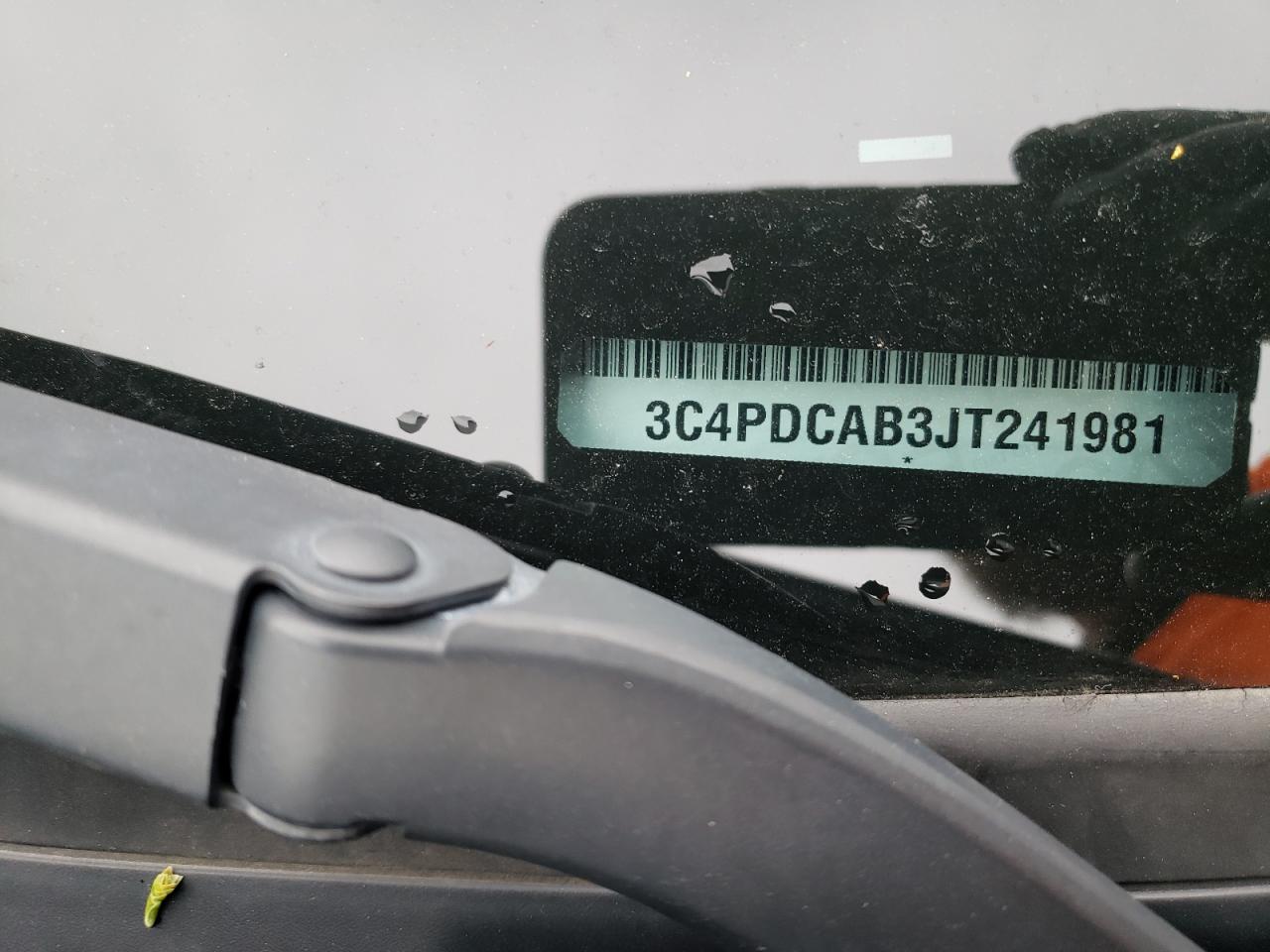 Photo 10 from auction – 2018 DODGE JOURNEY SE with VIN 3C4PDCAB3JT241981