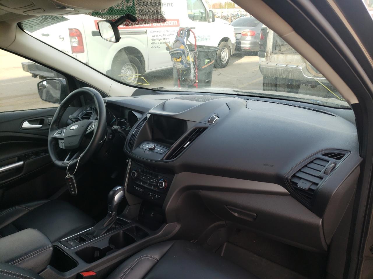 Photo 9 from auction – 2019 FORD ESCAPE SEL with VIN 1FMCU9HD2KUC04268
