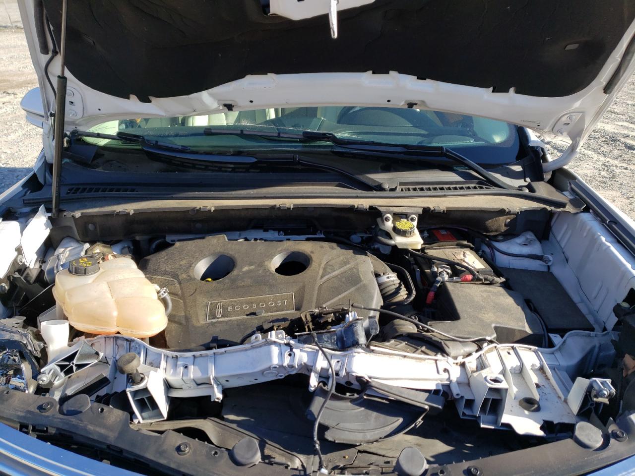 Photo 7 from auction – 2016 LINCOLN MKC SELECT with VIN 5LMCJ2C94GUJ18483