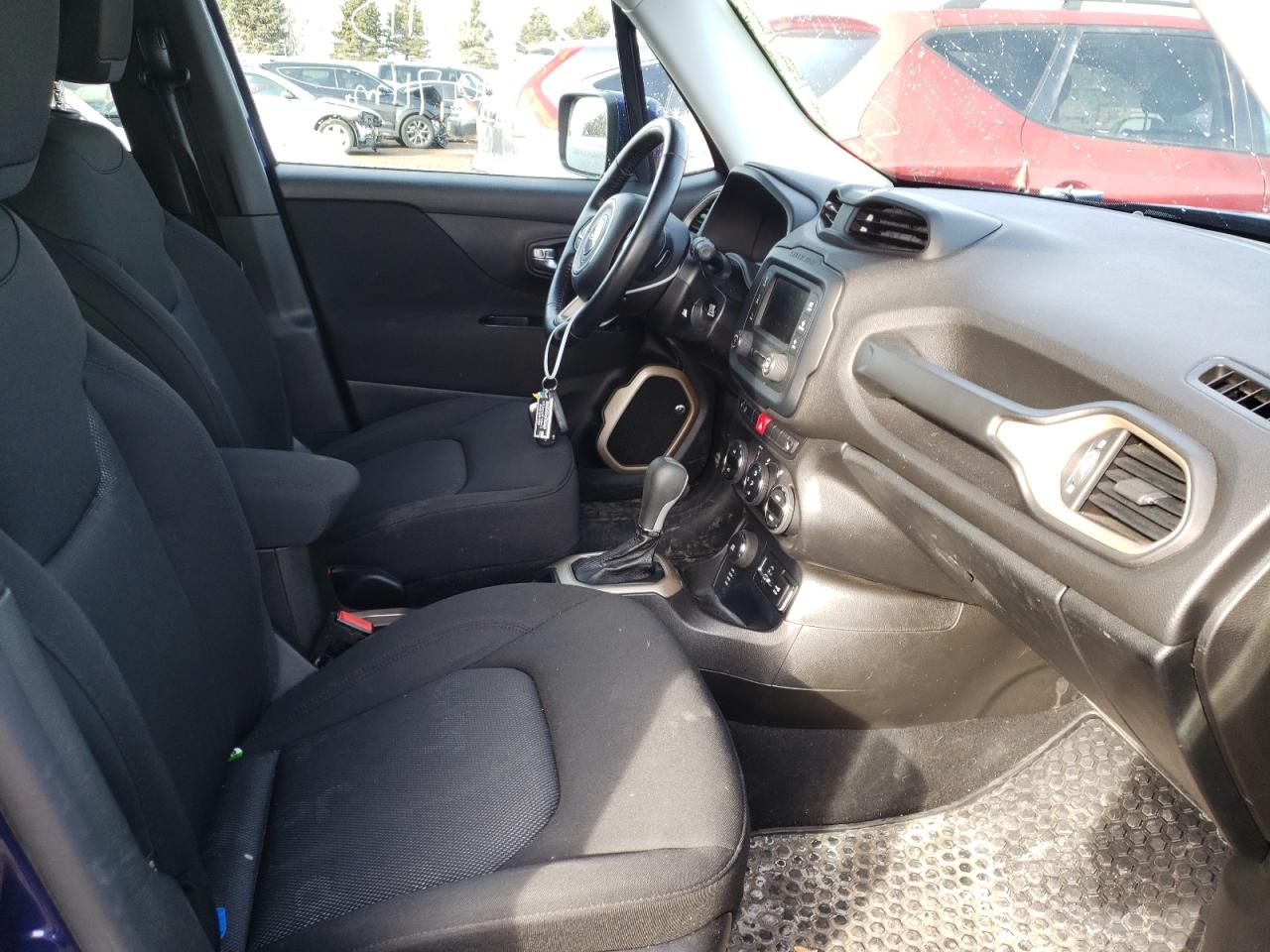 Photo 5 from auction – 2017 JEEP RENEGADE L with VIN ZACCJBBBXHPE66335