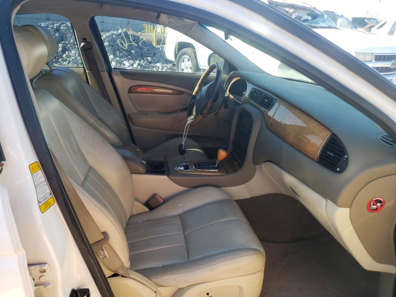 Photo 5 from auction – 2003 JAGUAR S-TYPE with VIN SAJEA01TX3FM59700