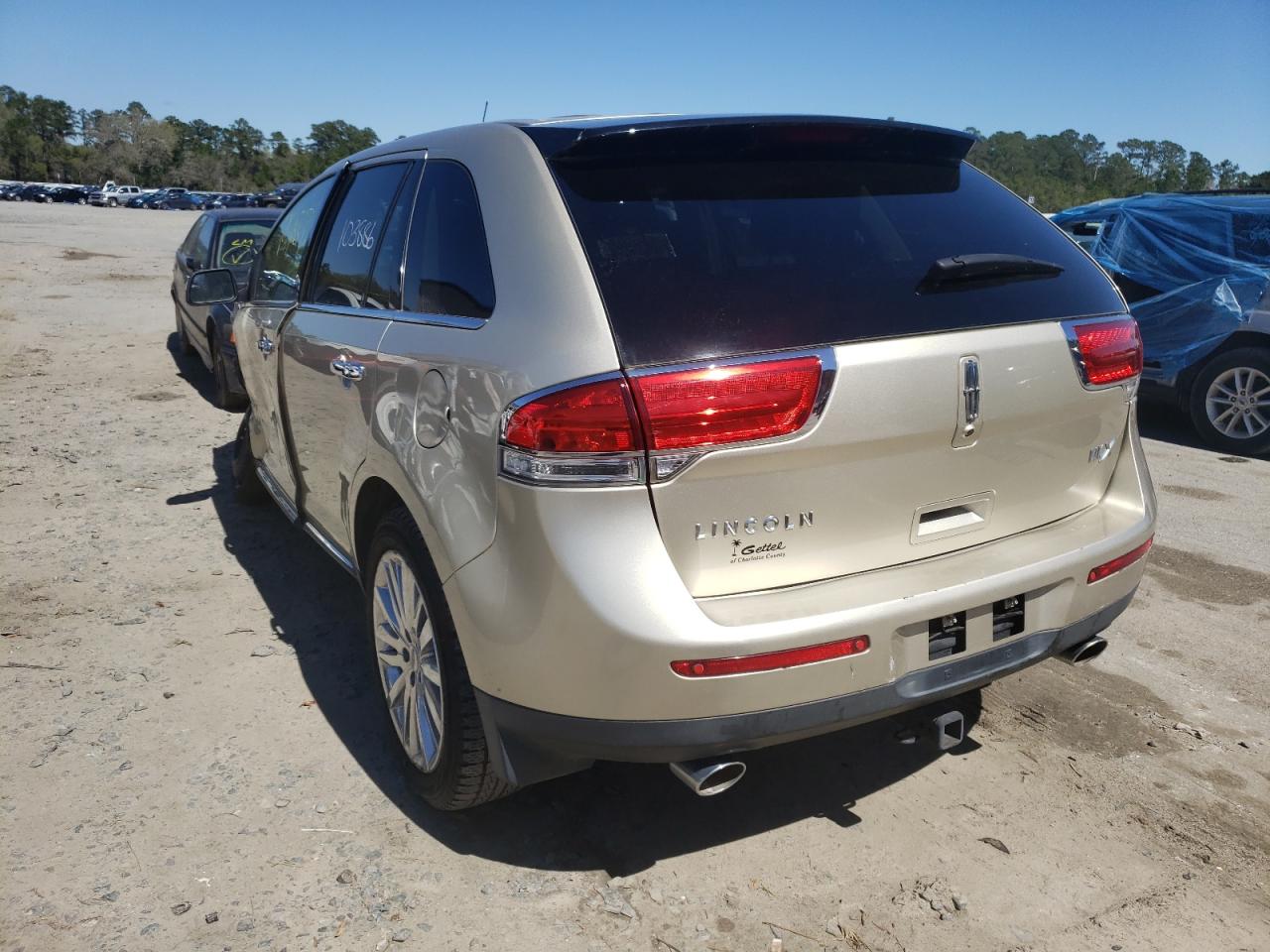 Photo 3 from auction – 2011 LINCOLN MKX with VIN 2LMDJ6JK0BBJ19749