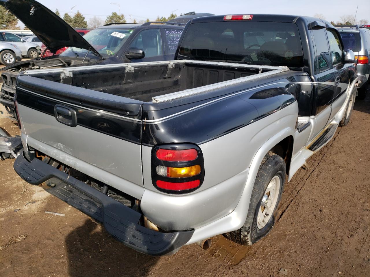 Photo 4 from auction – 2002 CHEVROLET SILVERADO with VIN 1GCEC19T52Z160647