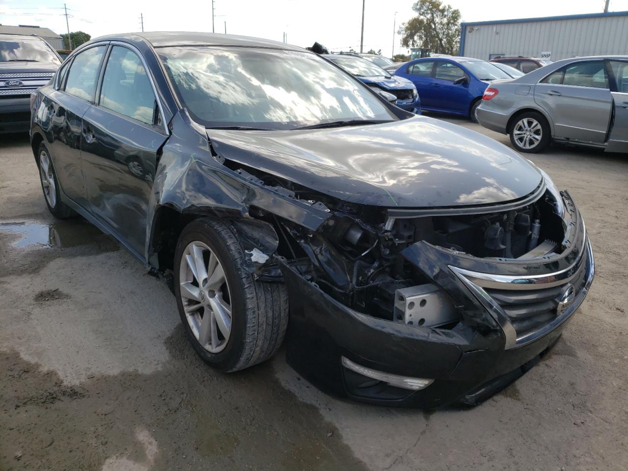 NISSAN ALTIMA 2.5 2015 with VIN 1N4AL3AP1FN405276 - Photo from auction
