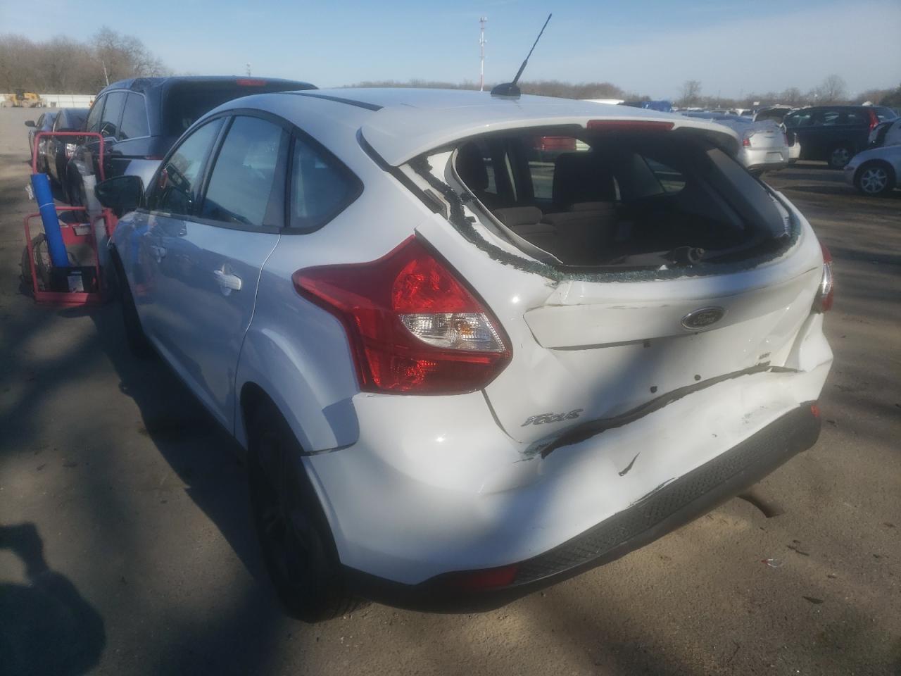 Photo 3 from auction – 2013 FORD FOCUS SE with VIN 1FADP3K27DL368294