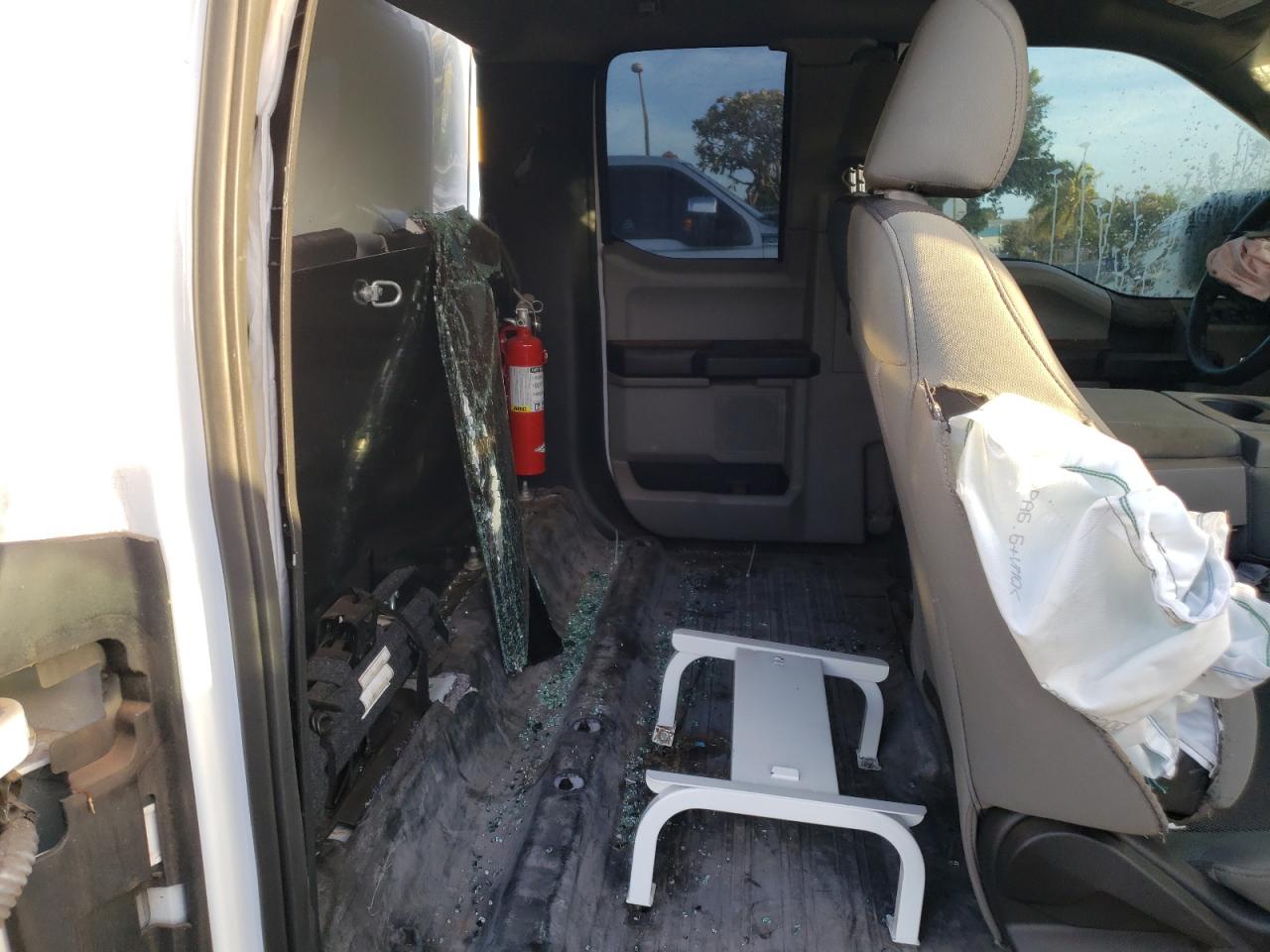 Photo 6 from auction – 2018 FORD F150 SUPER with VIN 1FTEX1CB9JKE82185