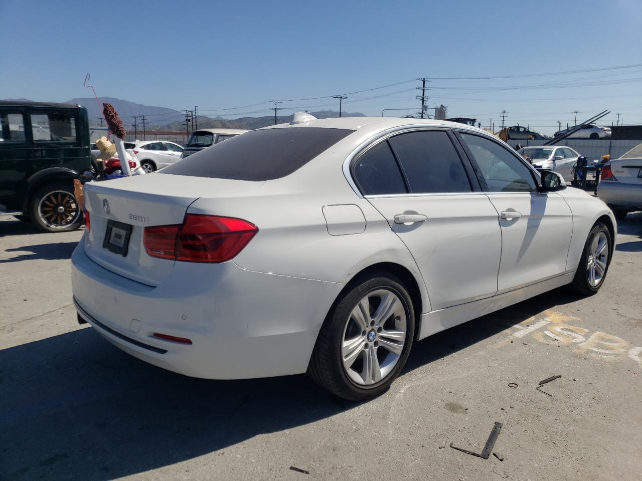 Photo 4 from auction – 2017 BMW 330 I with VIN WBA8B9G37HNU56476