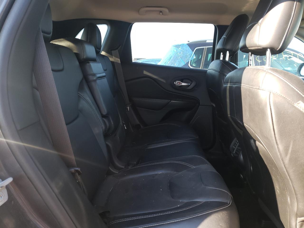 Photo 6 from auction – 2015 JEEP CHEROKEE L with VIN 1C4PJMDS5FW521302