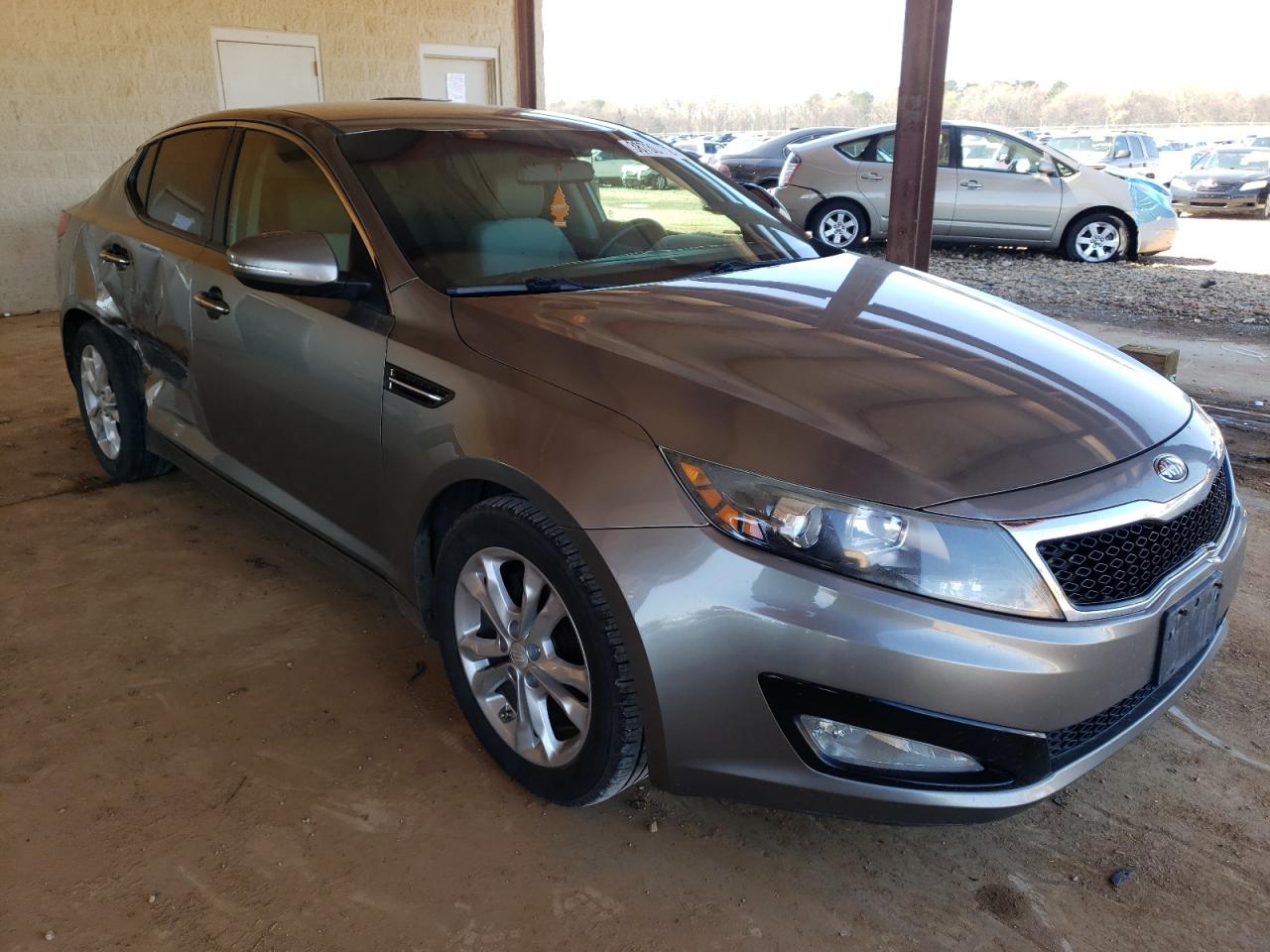 KIA OPTIMA LX 2013 with VIN 5XXGM4A73DG113290 - Photo from auction