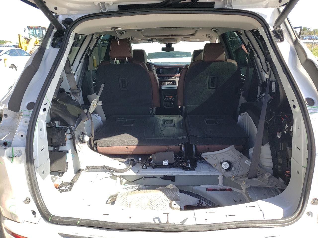 Photo 9 from auction – 2020 BUICK ENCLAVE AV with VIN 5GAERDKW5LJ182900