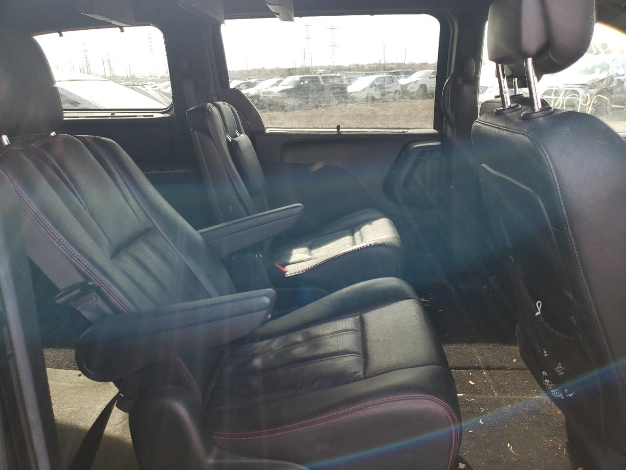 Photo 6 from auction – 2017 DODGE GRAND CARA with VIN 2C4RDGEG1HR573503