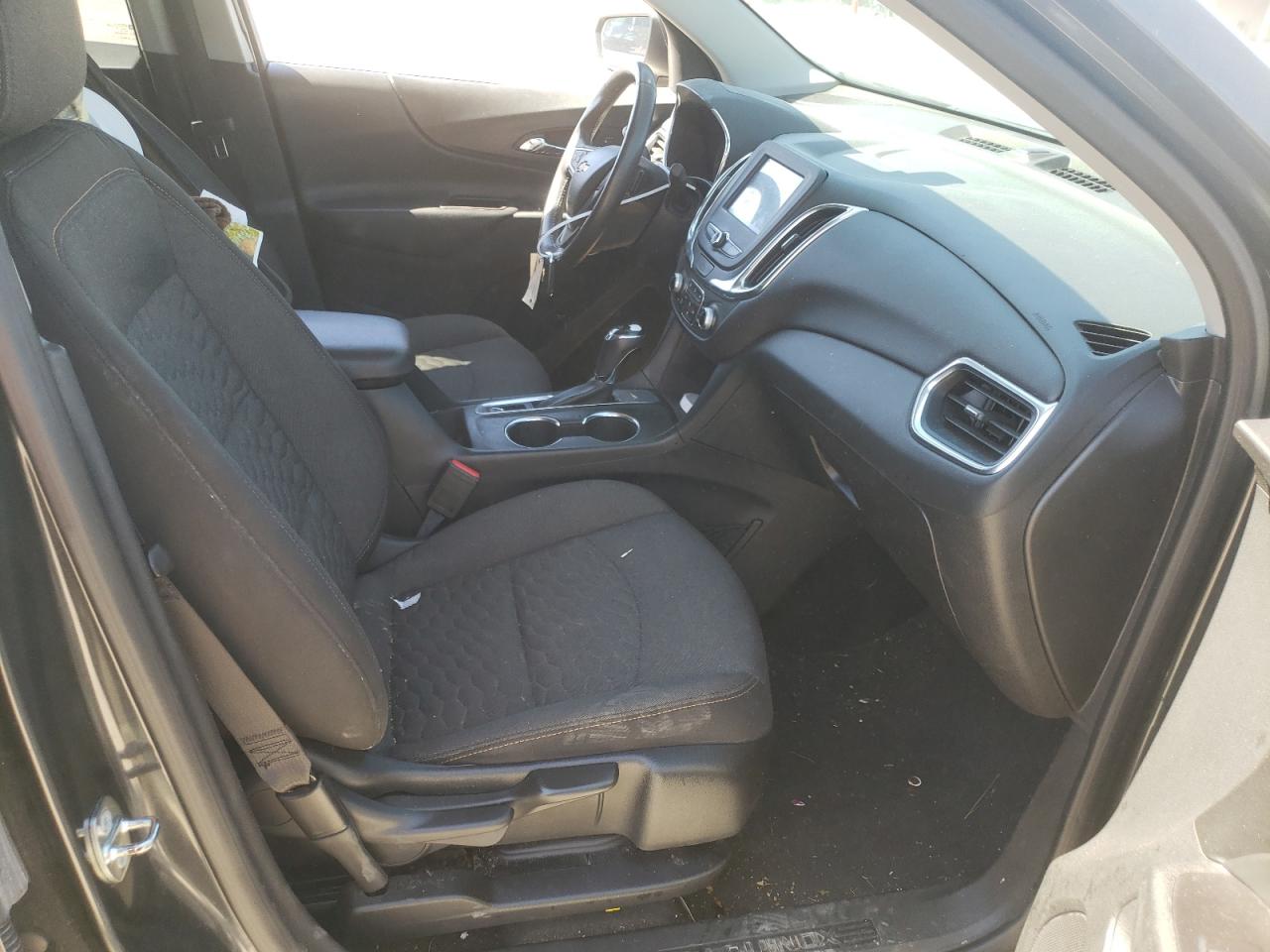 Photo 5 from auction – 2018 CHEVROLET EQUINOX LT with VIN 2GNAXJEV7J6211870