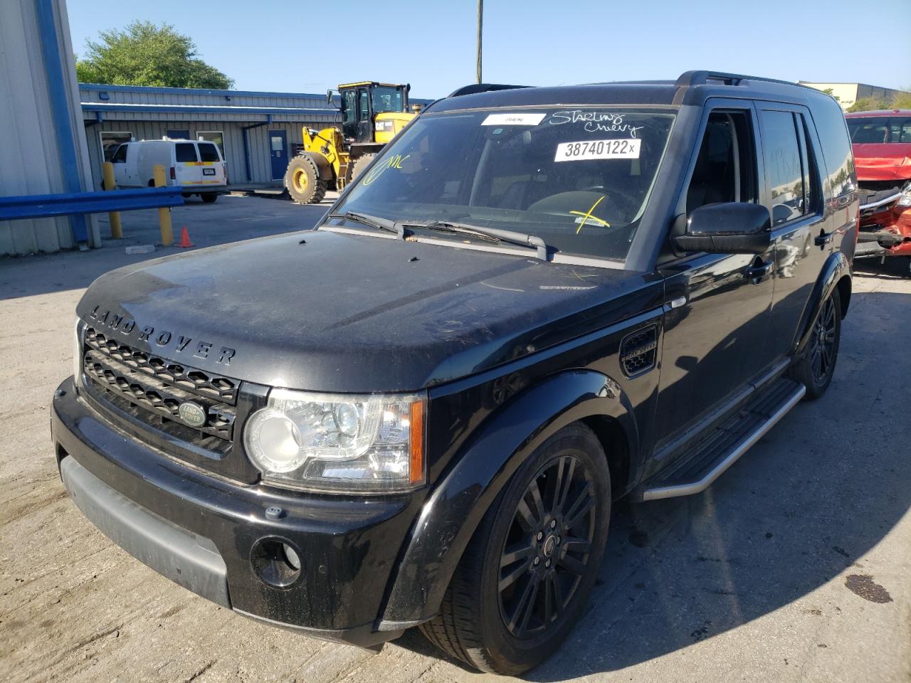 Photo 2 from auction – 2013 LAND ROVER LR4 HSE with VIN SALAG2D48DA679209