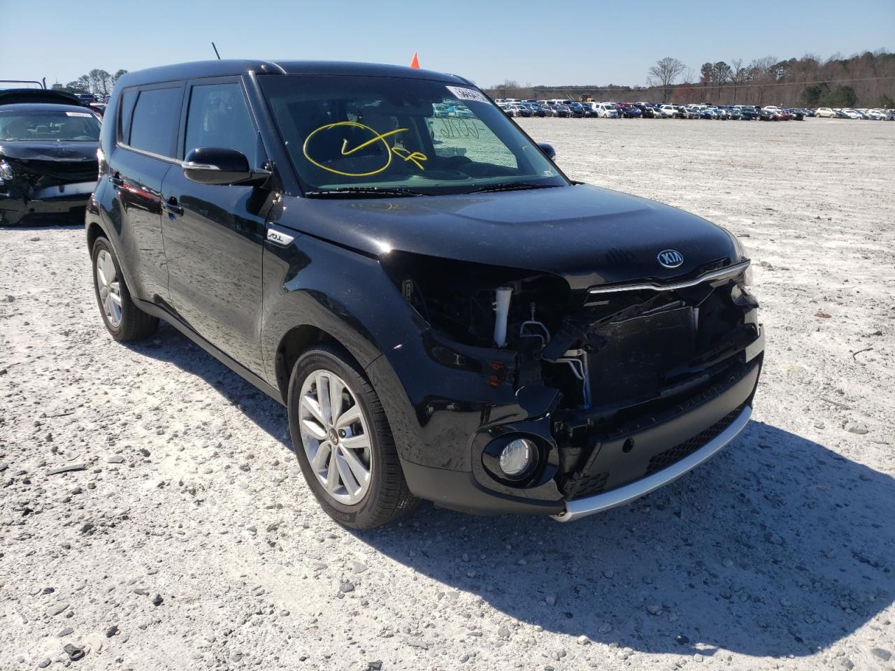 KIA SOUL + 2018 مع رقم تعريف المركبة KNDJP3A55J7903250 - صورة من المزاد