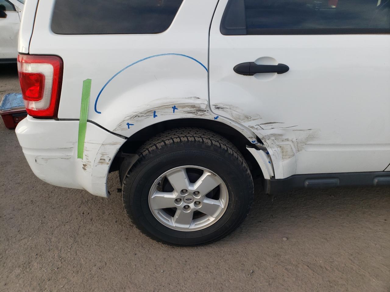 Photo 9 from auction – 2010 FORD ESCAPE XLT with VIN 1FMCU0DG2AKC04227