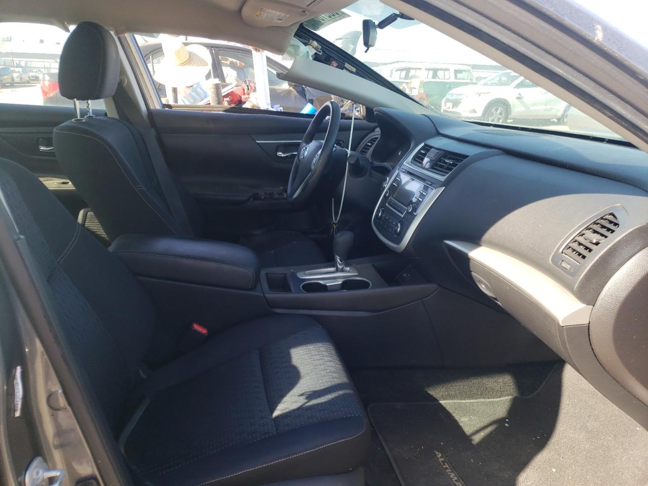 Photo 5 from auction – 2016 NISSAN ALTIMA 2.5 with VIN 1N4AL3AP6GN353337