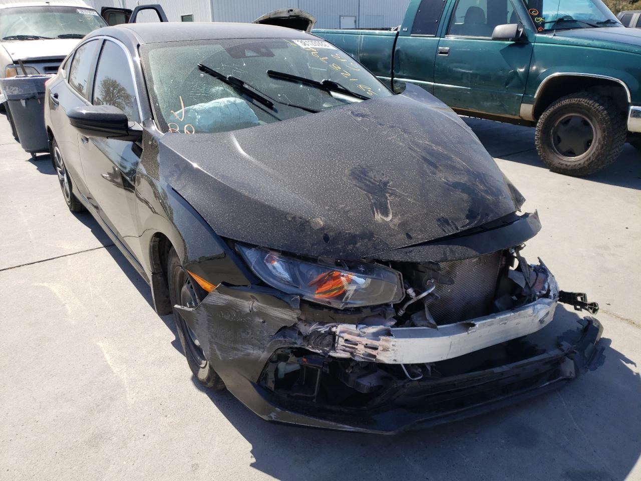 Photo 1 from auction – 2019 HONDA CIVIC LX with VIN 19XFC2E67KE031332