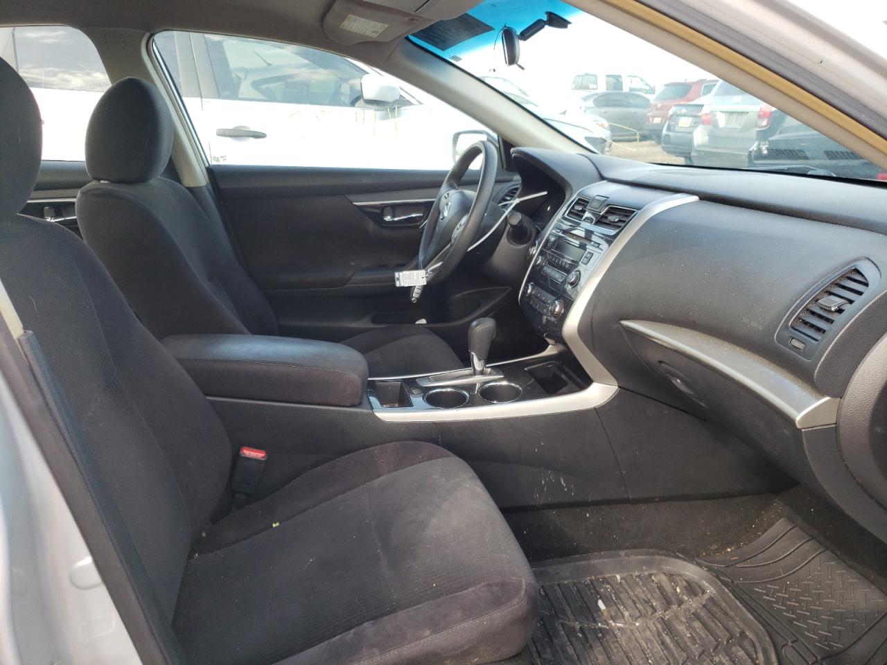 Photo 5 from auction – 2013 NISSAN ALTIMA 2.5 with VIN 1N4AL3AP0DN574038