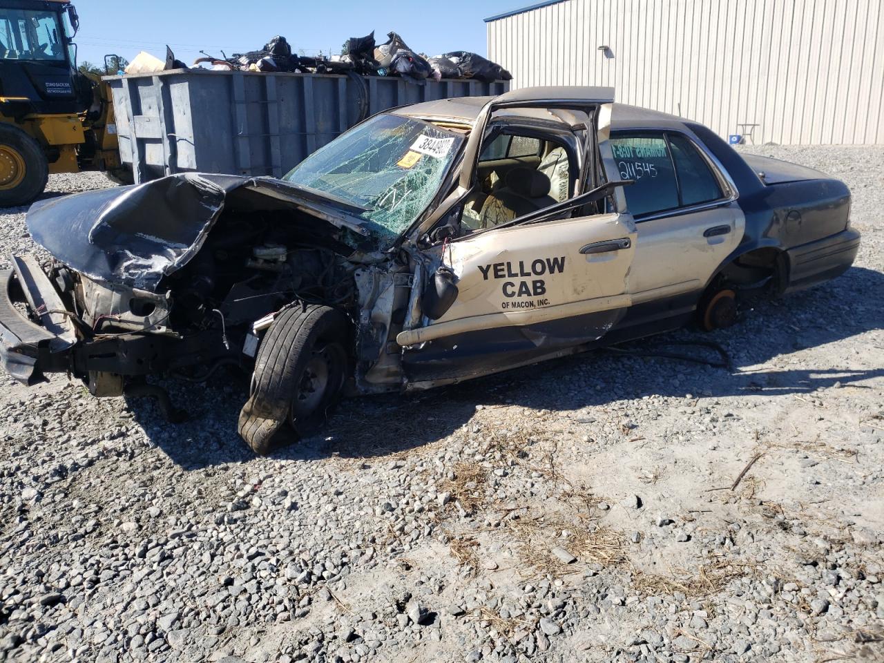Photo 9 from auction – 2000 FORD CROWN VICT with VIN 2FAFP71W3YX170602