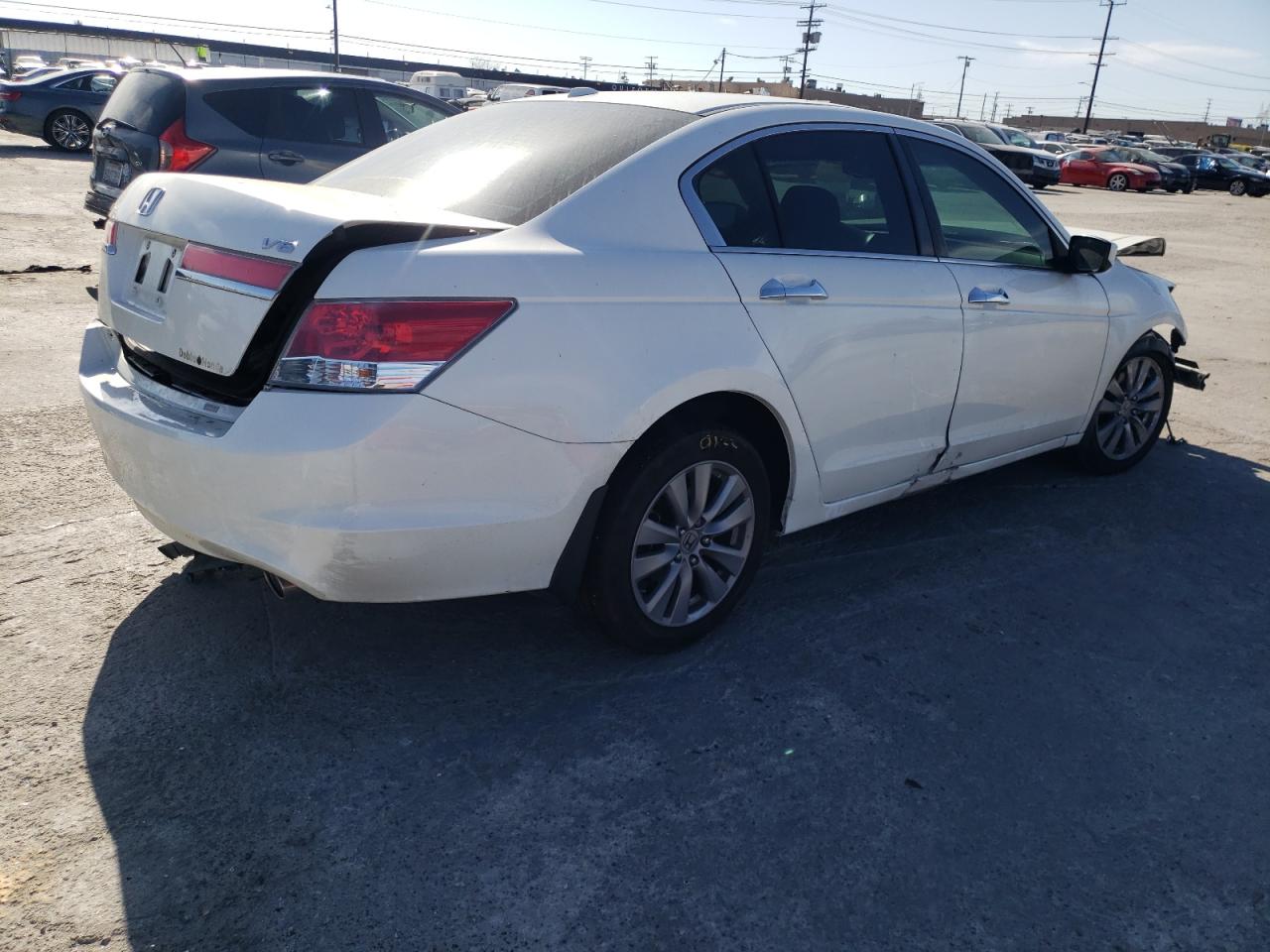 Photo 4 from auction – 2012 HONDA ACCORD EXL with VIN 1HGCP3F84CA026561