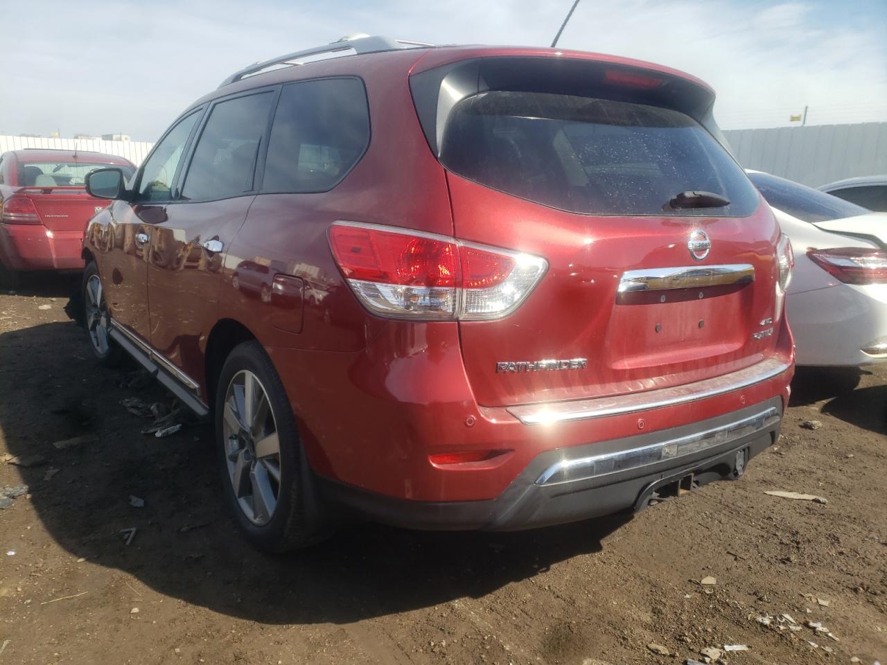 Photo 3 from auction – 2014 NISSAN PATHFINDER with VIN 5N1AR2MM1EC664652