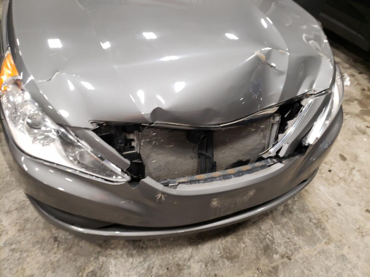 Photo 9 from auction – 2014 HYUNDAI SONATA GLS with VIN 5NPEB4ACXEH890145
