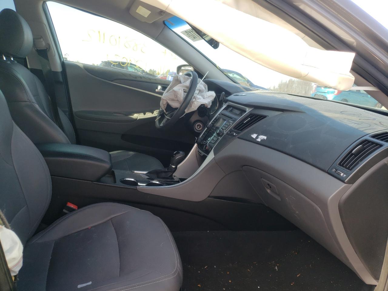 Photo 5 from auction – 2011 HYUNDAI SONATA GLS with VIN 5NPEB4AC4BH094325
