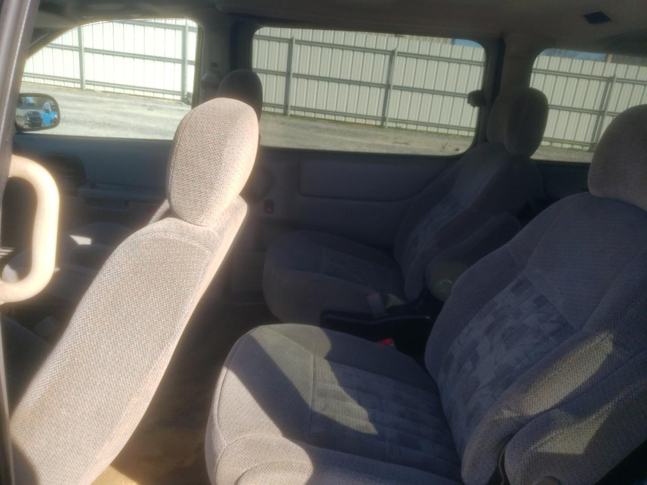 Photo 6 from auction – 2004 PONTIAC MONTANA with VIN 1GMDX03E14D214171