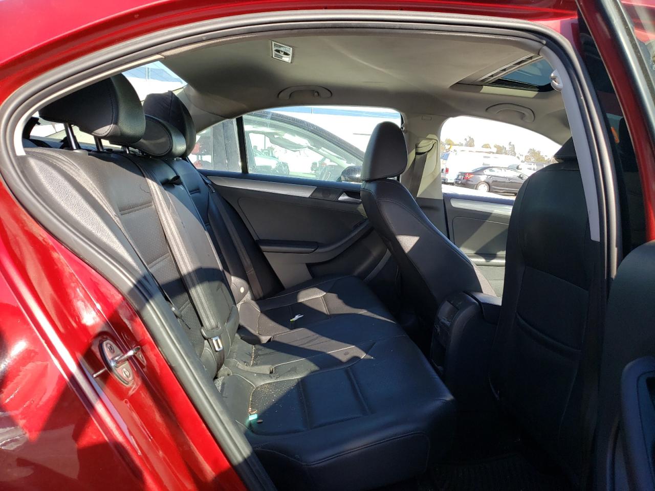 Photo 6 from auction – 2017 VOLKSWAGEN JETTA SE with VIN 3VWDB7AJ2HM201366
