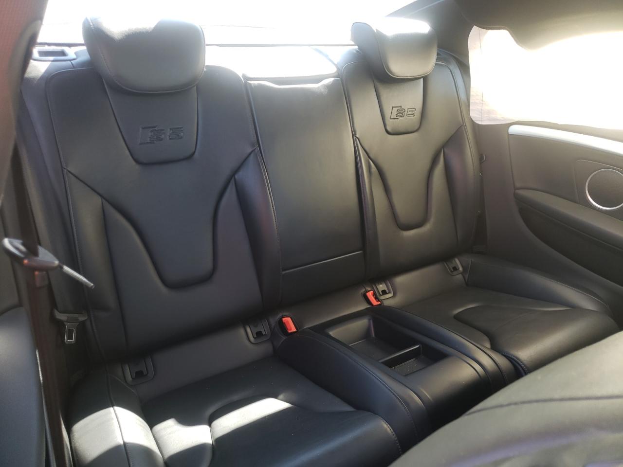 Photo 6 from auction – 2011 AUDI S5 PREMIUM with VIN WAUCVAFR8BA083150