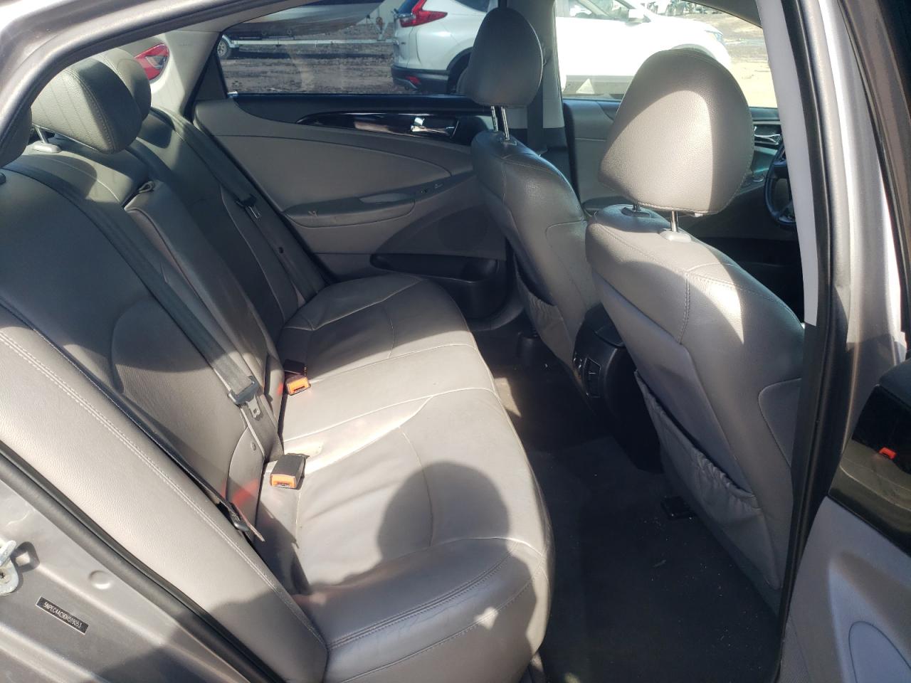 Photo 6 from auction – 2013 HYUNDAI SONATA with VIN 5NPEC4AC9DH519053