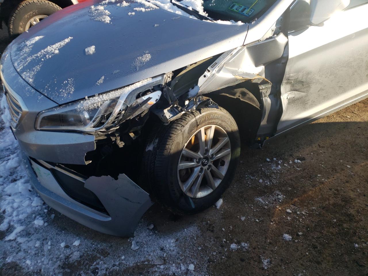 Photo 9 from auction – 2017 HYUNDAI SONATA SE with VIN 5NPE24AF1HH543995