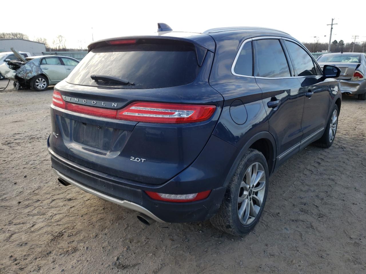 Photo 4 from auction – 2017 LINCOLN MKC PREMIE with VIN 5LMCJ1C98HUL14664
