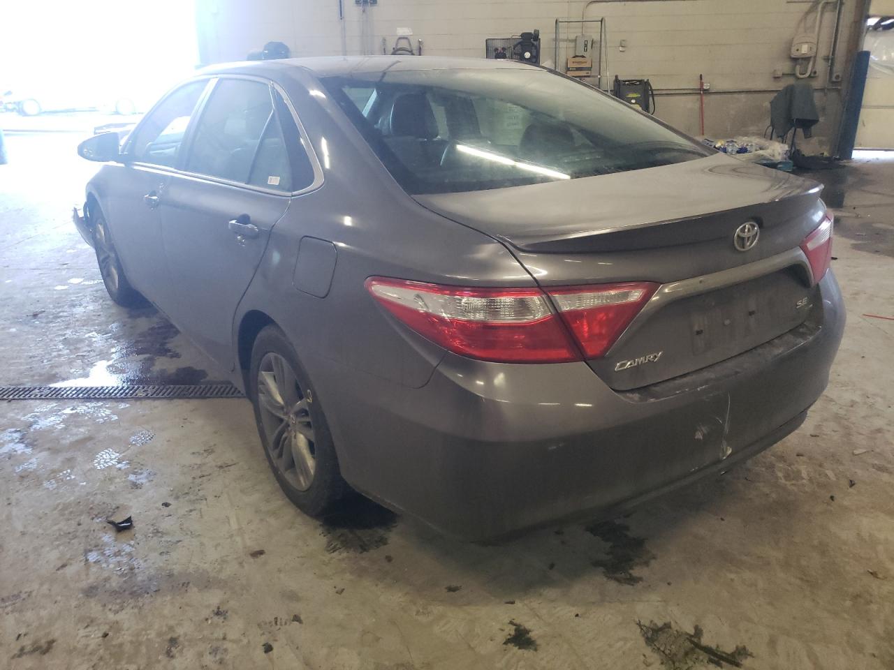 Photo 3 from auction – 2017 TOYOTA CAMRY LE with VIN 4T1BF1FK4HU367411