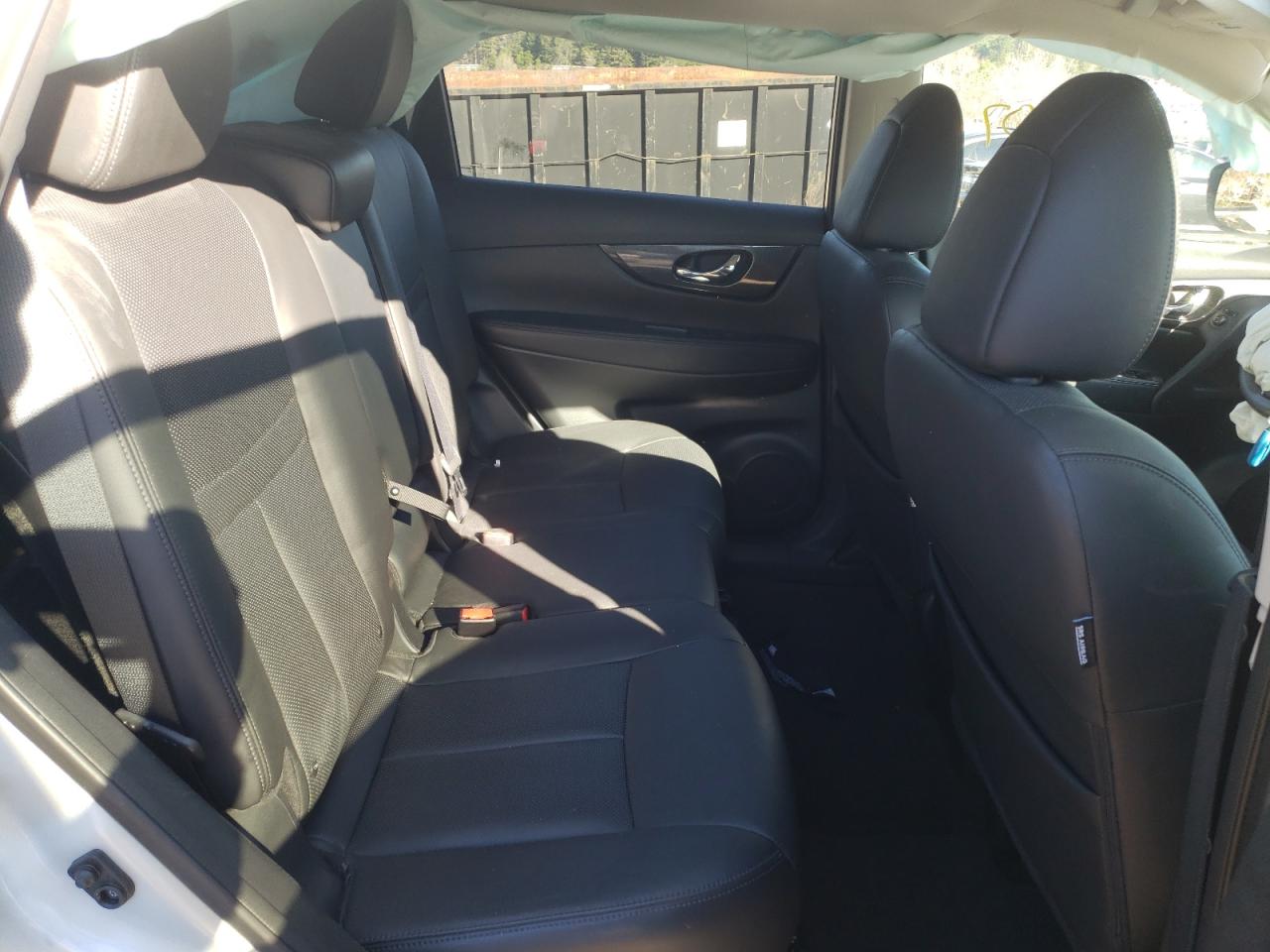 Photo 6 from auction – 2015 NISSAN ROGUE S with VIN 5N1AT2MT1FC756855